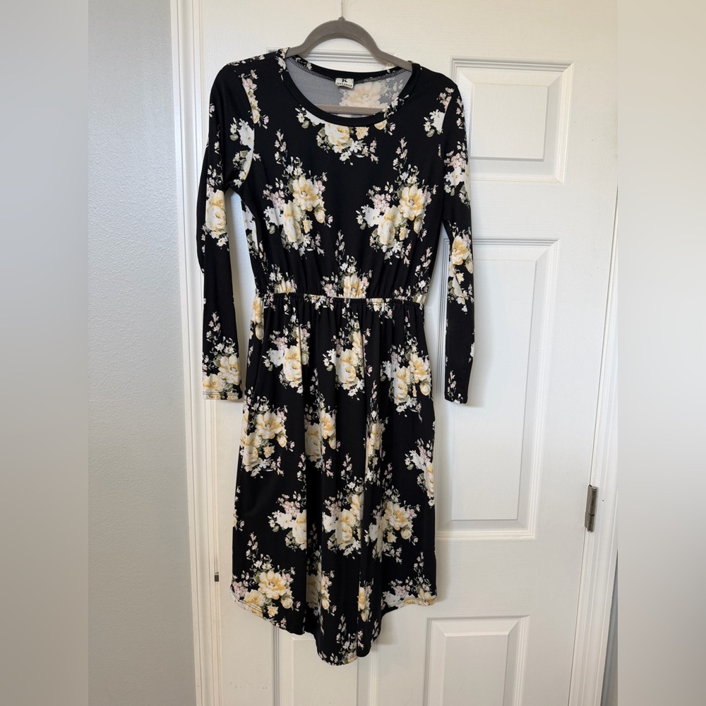 JessaKae Black Floral Long Sleeve Dress